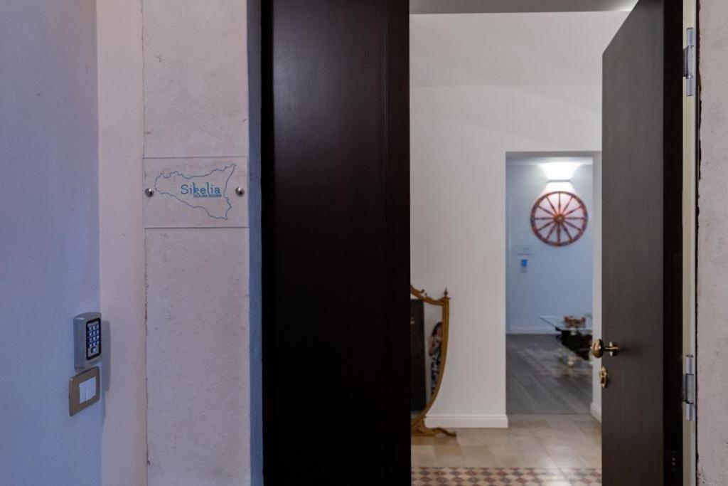 Sikelia-Sicilian Rooms Catania Bagian luar foto
